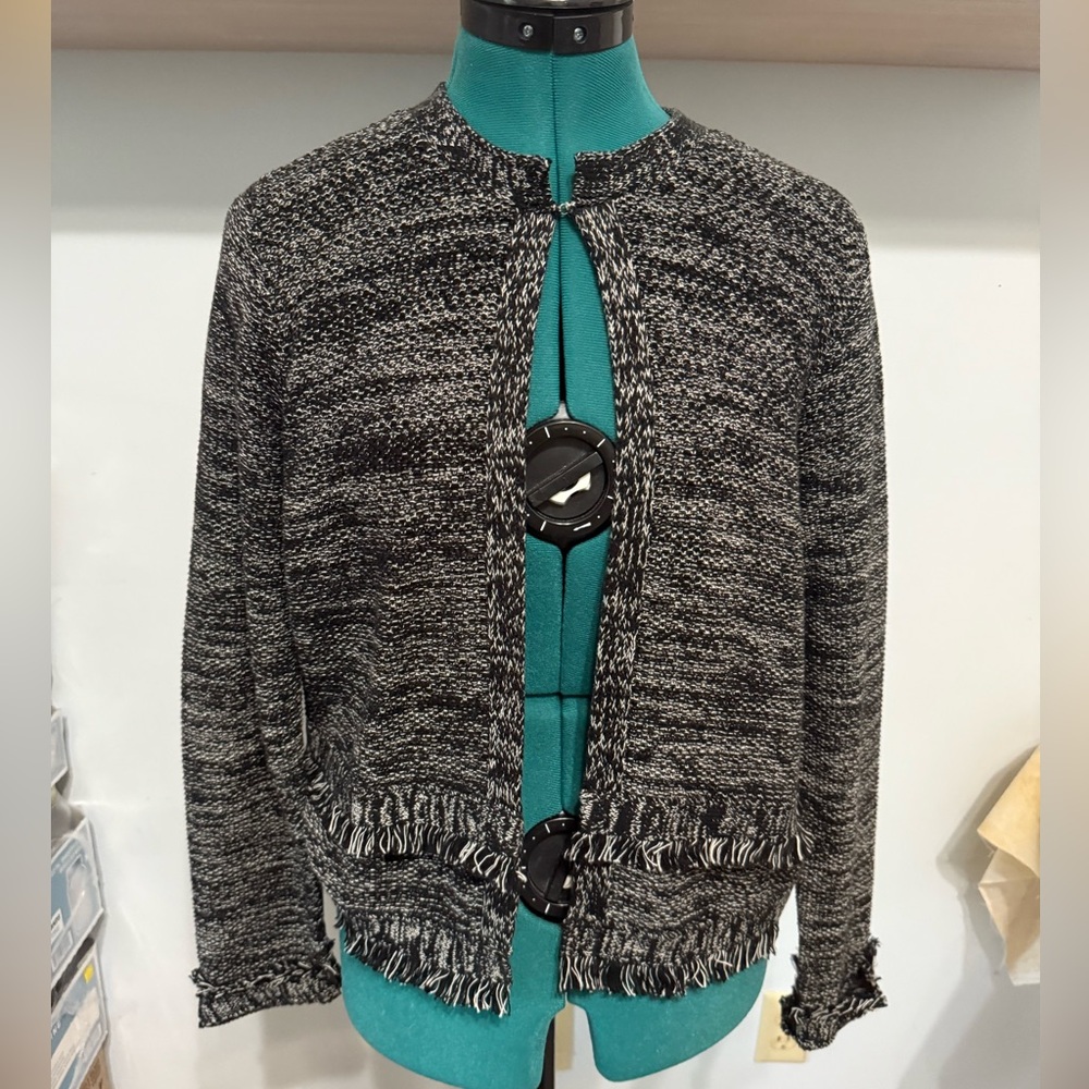 Tahari Cardigan size small